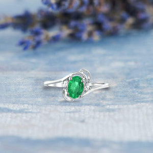 Diamond and Emerald Ring for Young Ladies in 14K White Gold