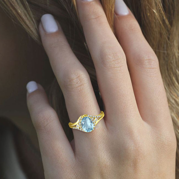 Exquisite 1.50 Carat Natural Aquamarine Gemstone Ring with Diamonds in 14K Yellow Gold