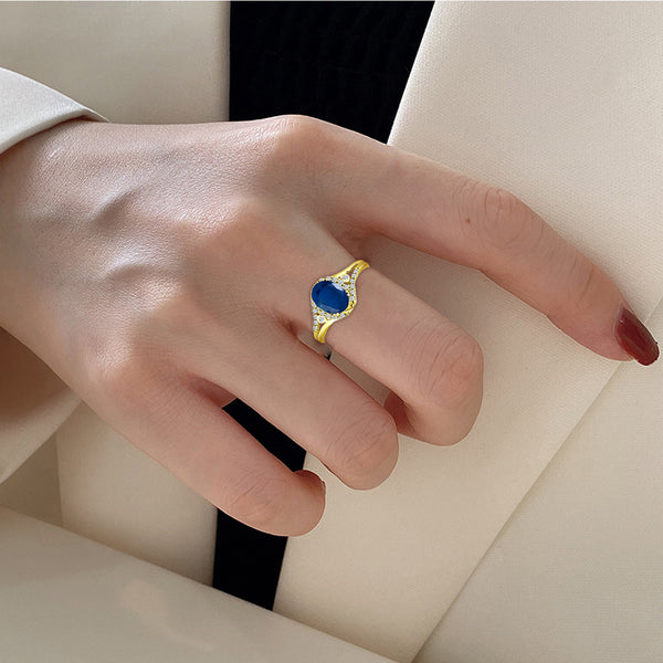 Exquisite 1.75 Carat Diffuse Sapphire Gemstone Ring with Diamonds in 14K Yellow Gold