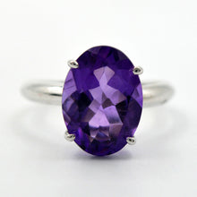 Load image into Gallery viewer, 5.35 Natural oval cut purple amethyst silver ring , February birthstone jewelry